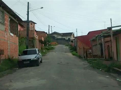 G1 Homem é Morto A Tiros Dentro De Carro Em Rua Na Zona Leste De