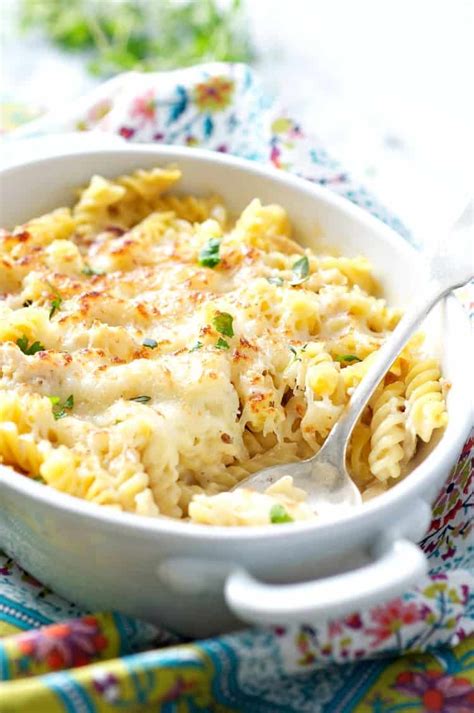 Dump And Bake Chicken Alfredo Pasta Casserole The Seasoned Mom