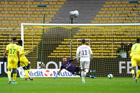 Nantes sixième se reprend et enfonce Toulouse toujours dernier de