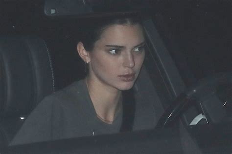 Photo Kendall Jenner Et Anwar Hadid Sont Allés Dîner Avec Des Amis Au