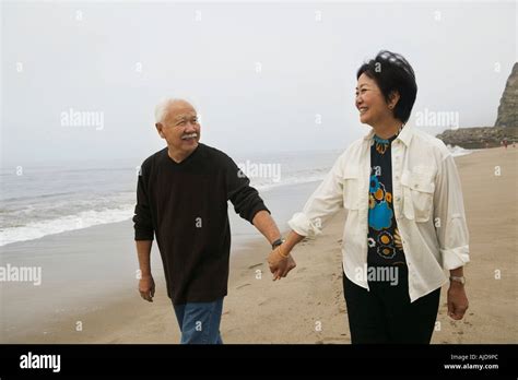 Japanese Mature Couple High Resolution Stock Photography And Images Alamy