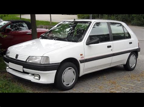 Cómo cambiar bombilla trasera Peugeot 106 Guía y sencilla