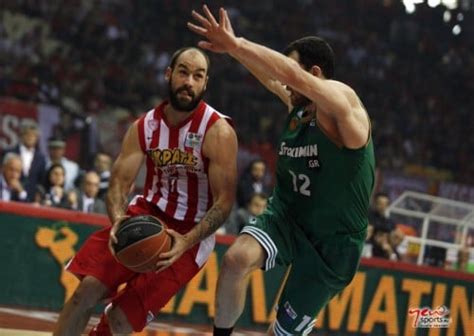 Olympiakos' Basketball Team Wins the Greek Basketball League ...