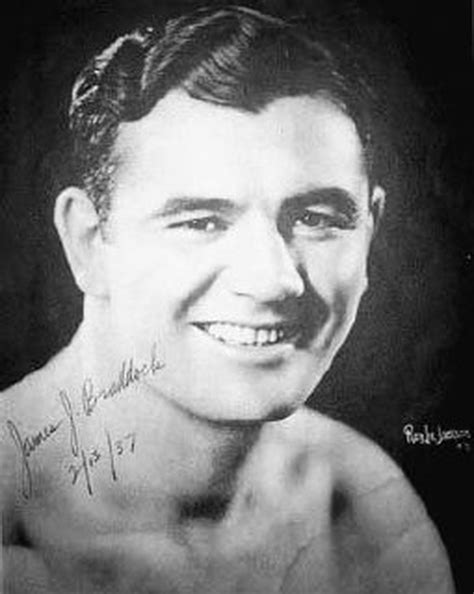 James Jbraddock La Nación