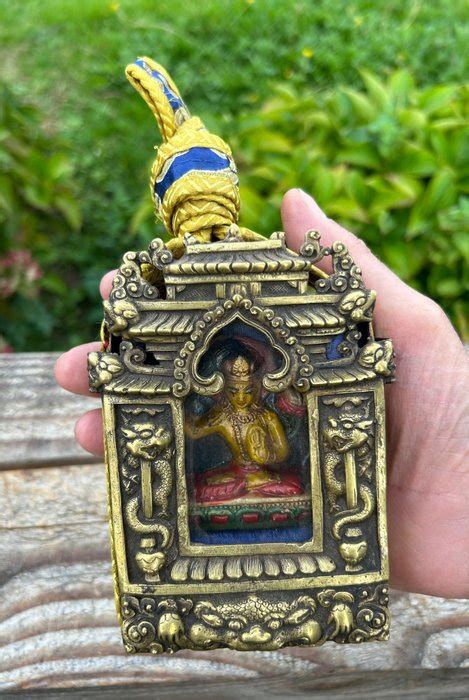 Gau With Statue Manjushri Bronze Copper Textiles Catawiki