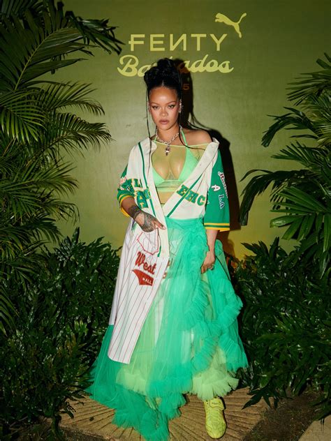 Hot Rihanna Stuns In Sexy Bikini Top For Fenty X Puma Event Barnorama