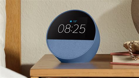 Amazon Echo Spot Comeback Des Smarten Weckers Mit Alexa Heise Online