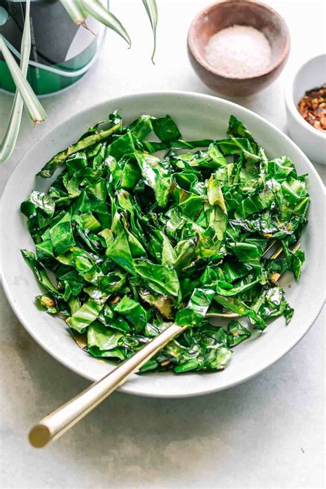 Sautéed Collard Greens ⋆ Easy Pan Fried Collards Side Dish