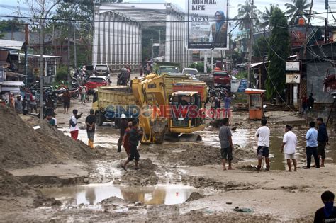 Foto Ratusan Rumah Hancur Orang Meninggal Dan Puluhan Hilang