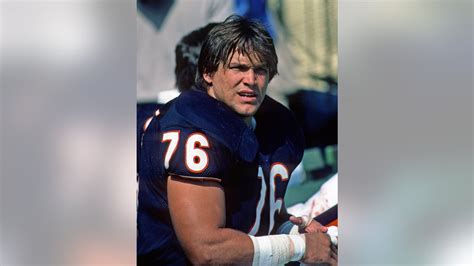 Former Chicago Bear Steve 'Mongo' McMichael honored with ALS Courage ...