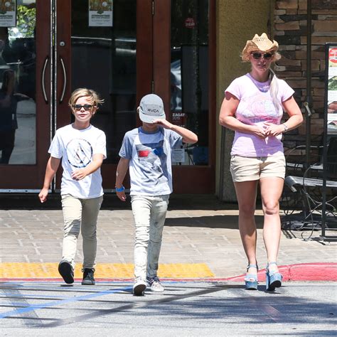 Photo Britney Spears Et Ses Fils Sean Preston Et Jayden Dans Le