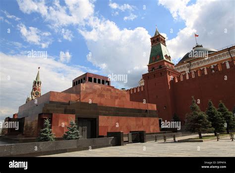 Lenin Mausoleum Und Kreml Turm Auf Dem Roten Platz In Moskau Russland