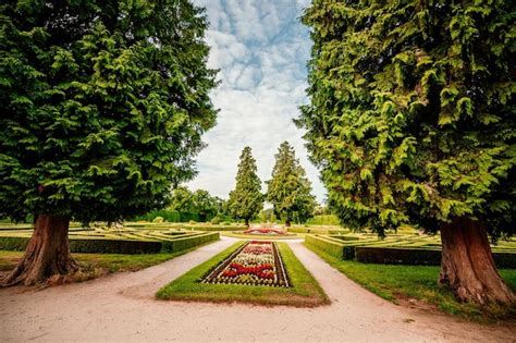 Lednice Chateau Belos Jardins E Parques Lednicevaltice Paisagem