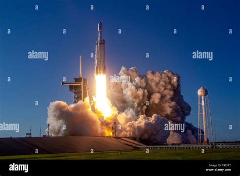 A Spacex Falcon Heavy Rocket Carrying The Saudi Arabian Arabsat 6a