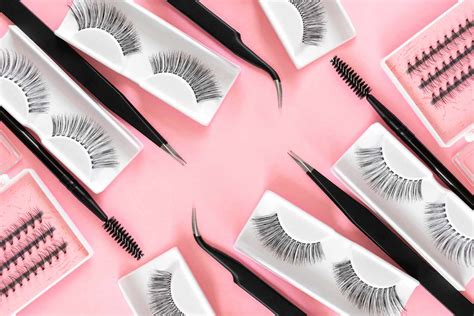 How To Apply Fake Lashes Step By Step Guide