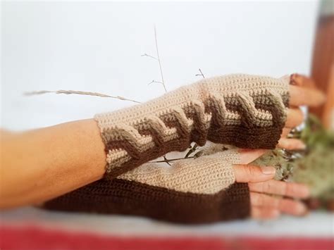 Fingerlose Handschuhe Häkelanleitung