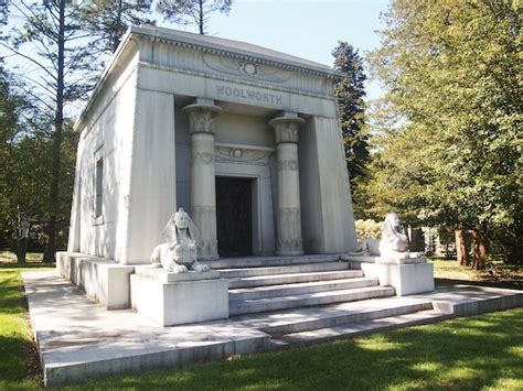 Mausoleums Of The Rich And Famous A Virtual Tour Of Woodlawn Green Wood