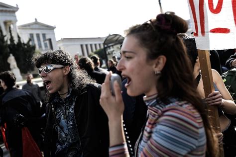 Revolução grega Por que é que os estudantes lutam contra a