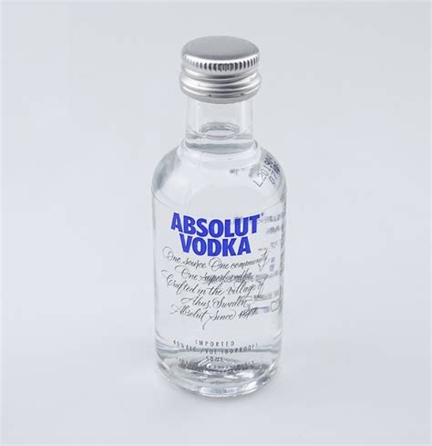 Wholesale Empty Clear Round Ml Mini Glass Bottle For Sales Promotion