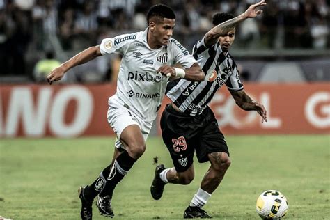 Santos X Atlético Mg Na Vila Belmiro Em Confronto Direto Por Vaga Na