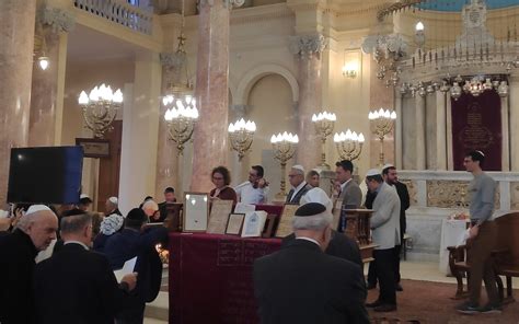 Homecoming: Alexandria synagogue hosts Egypt's largest Jewish prayers ...