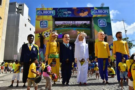 Embaixada De Pernambuco Bonecos Gigantes De Olinda Copa Do Mundo