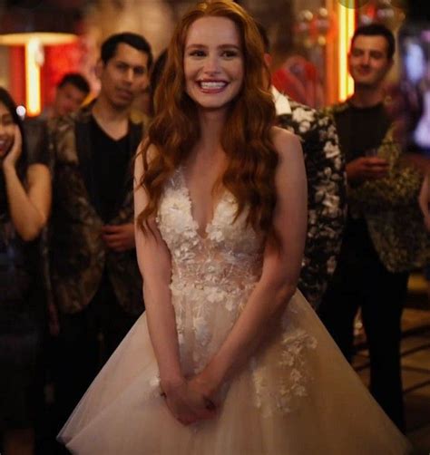 Pin De Rhett En Madelaine Petsch Estilo Mujer Mi Novia Hermosa