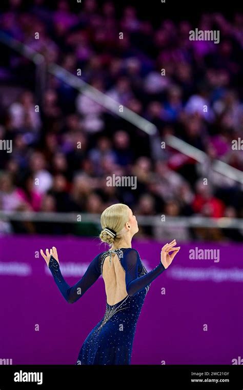 Kimmy Repond Sui Lors Du Patinage Libre F Minin Aux Championnats D