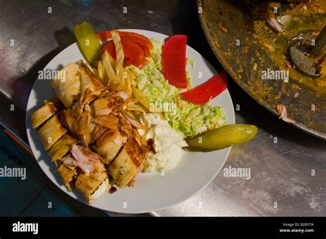 Damascus shawarma hi-res stock photography and images - Alamy