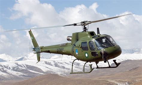 Six killed as Pakistan Army helicopter carrying top officials crashes ...