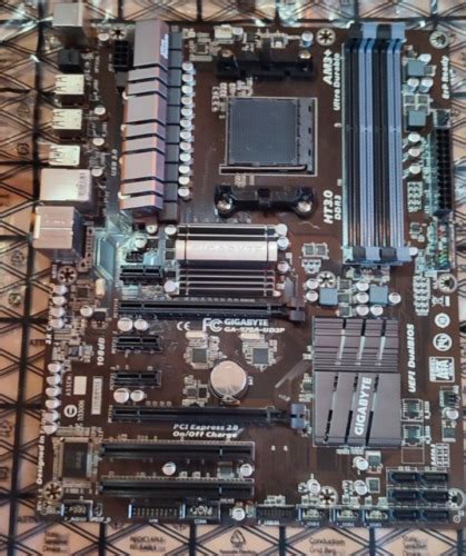 GIGABYTE GA 970A UD3P Rev 1 0 AMD FX Socket AM3 Gaming Motherboard EBay