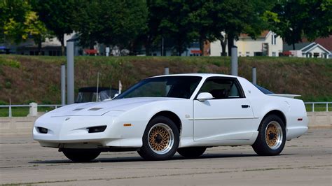 The 198292 Pontiac Trans Am Is Still The Epitome Of 80s Cool