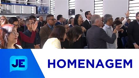 Sistema Atalaia De Comunica O Homenageado Durante Evento Evang Lico