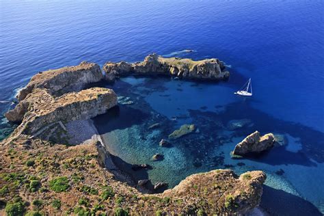 Panarea Le Isole Eolie Itinerari Turismo Portale Turismo E Cultura