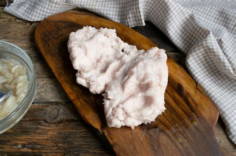 Домашняя колбаса из свинины — Кулинарные рецепты с фото