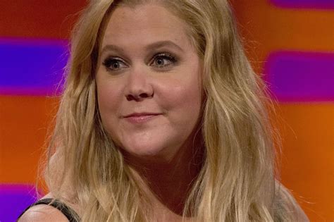 Amy Schumer Reveals Why She Believes Online Critics Dont Like Her