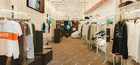 Proyecto Audiovisual Para Nude Project Barcelona Inusual