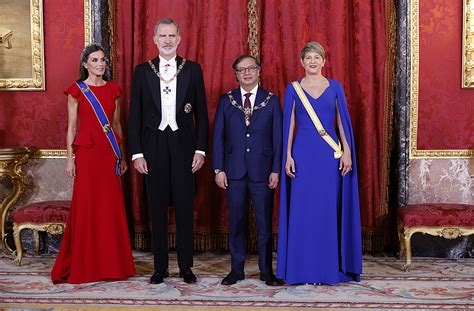 Ver Nica Alcocer Con Vestido Capa Reina Letizia El Mundo