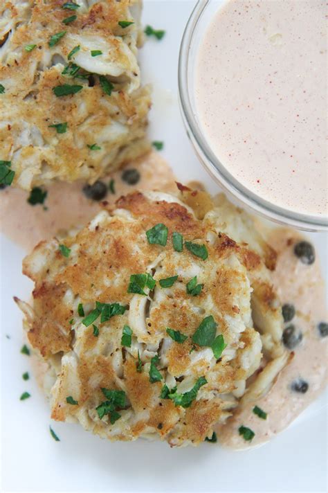 Crab Cakes With Remoulade Sauce Give Me A Fork