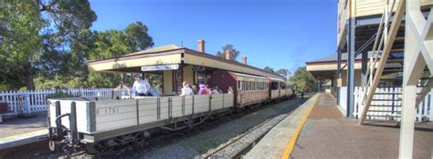 Vintage Train Rides - Whiteman Park