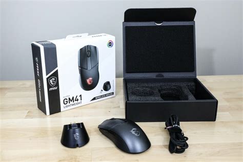 MSI Clutch GM41 Lightweight Wireless Review Striking A Balance