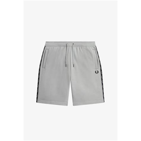 Fred Perry Shorts Men Limestone Flannels