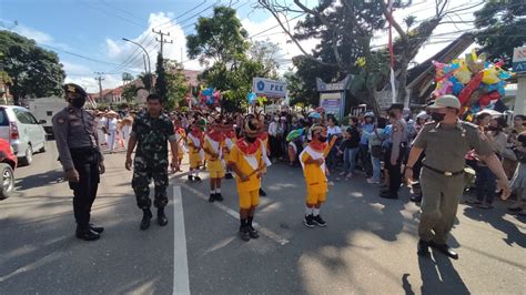 Pengamanan Dan Pengaturan Arus Lalin Pada Lomba Karnaval Perayaan Hari