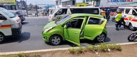 Ataque Armado En La Calzada Roosevelt