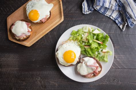 Croque Madame On English Muffins Cook Smarts