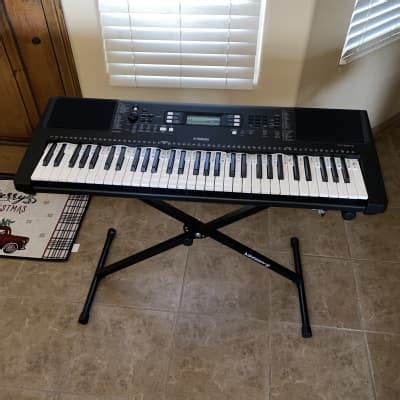 Yamaha PSR 330 61 Key Music Workstation Keyboard Reverb