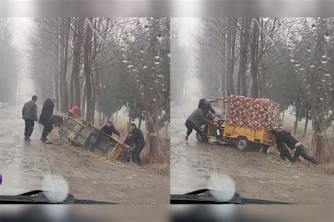 大爷雨天骑三轮车不慎侧翻，5位好心路人同步下车，果断出手帮忙