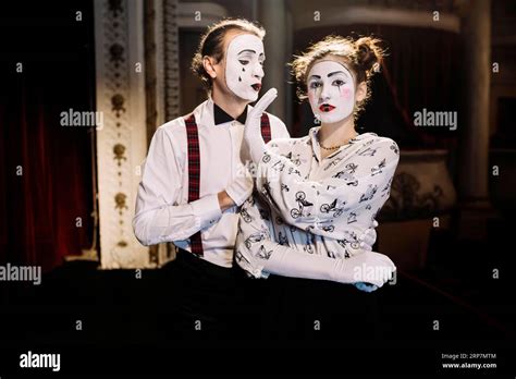 Female Mime Showing No Hand Sign Male Mime Stock Photo Alamy