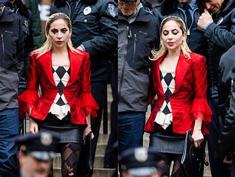 Lady Gaga é vista gravando cenas como Arlequina para o filme Coringa 2