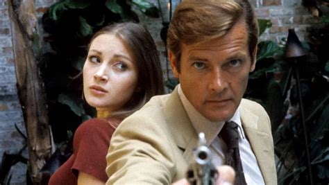 Vivre Et Laisser Mourir Le E James Bond Roger Moore Le Vortex